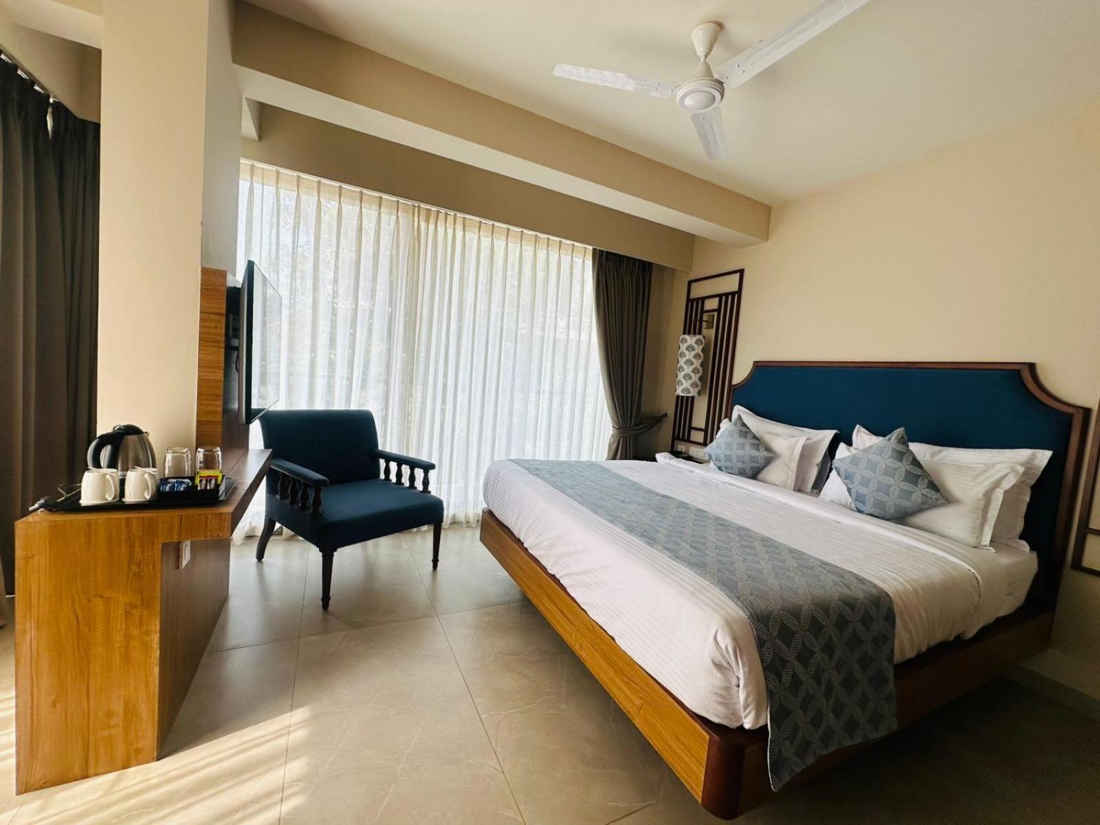 Titanic Boutique Hotel บากา ภายนอก รูปภาพ