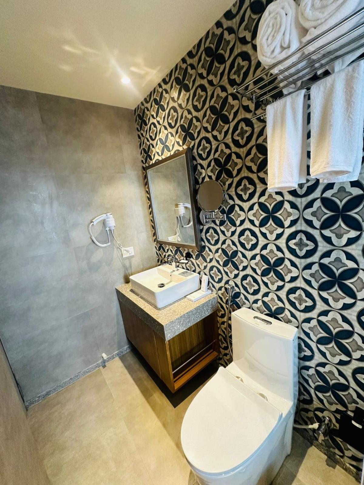 Titanic Boutique Hotel บากา ภายนอก รูปภาพ