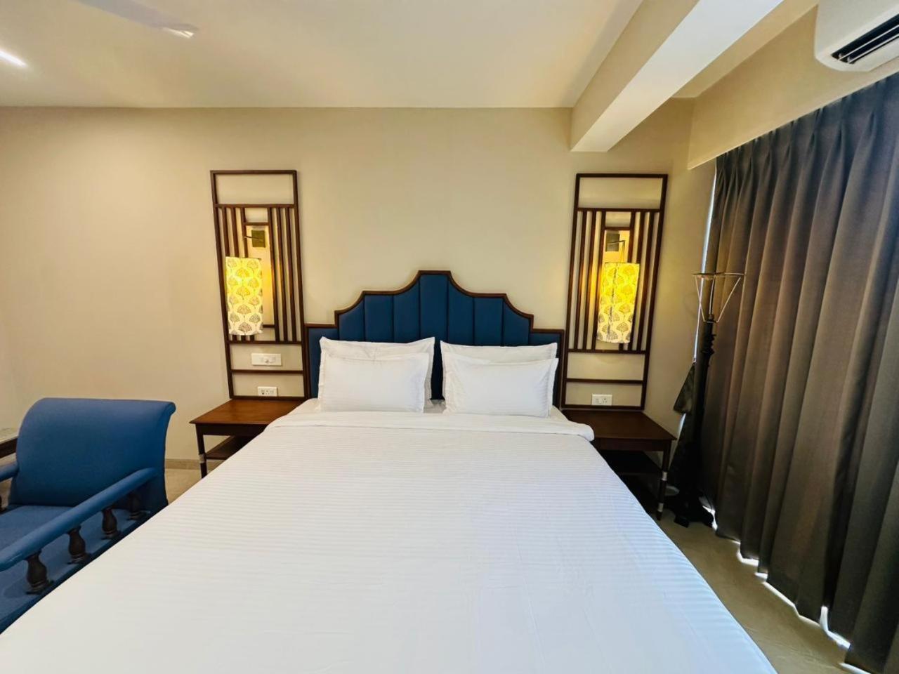 Titanic Boutique Hotel บากา ภายนอก รูปภาพ