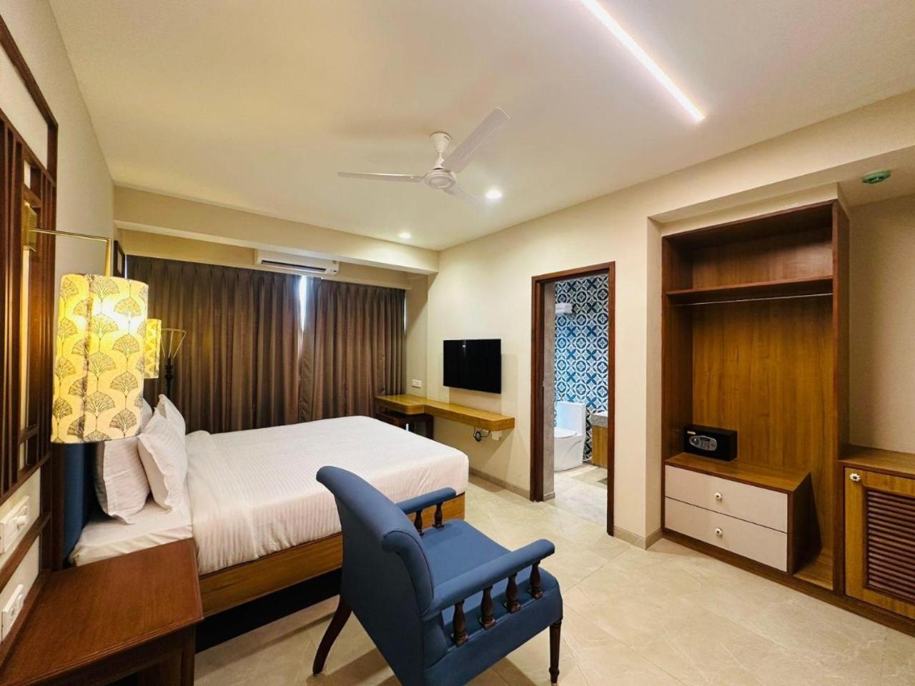 Titanic Boutique Hotel บากา ภายนอก รูปภาพ